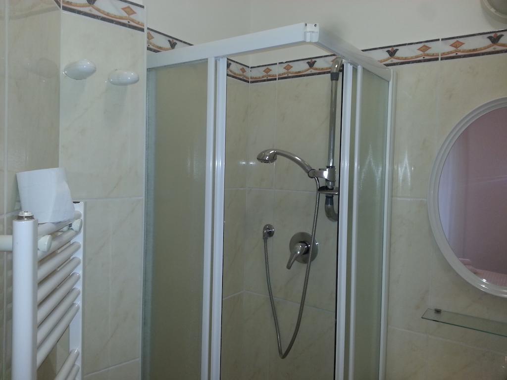 Hotel Prestige Rimini Chambre photo