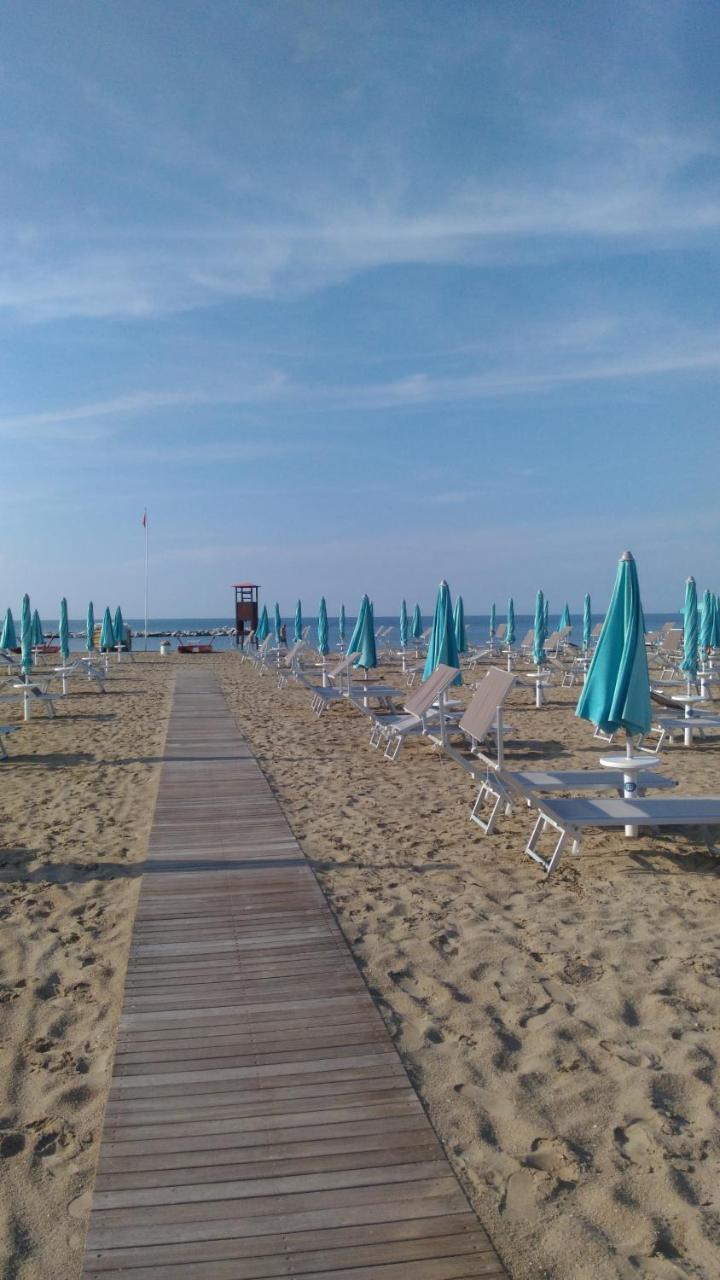 Hotel Prestige Rimini Extérieur photo